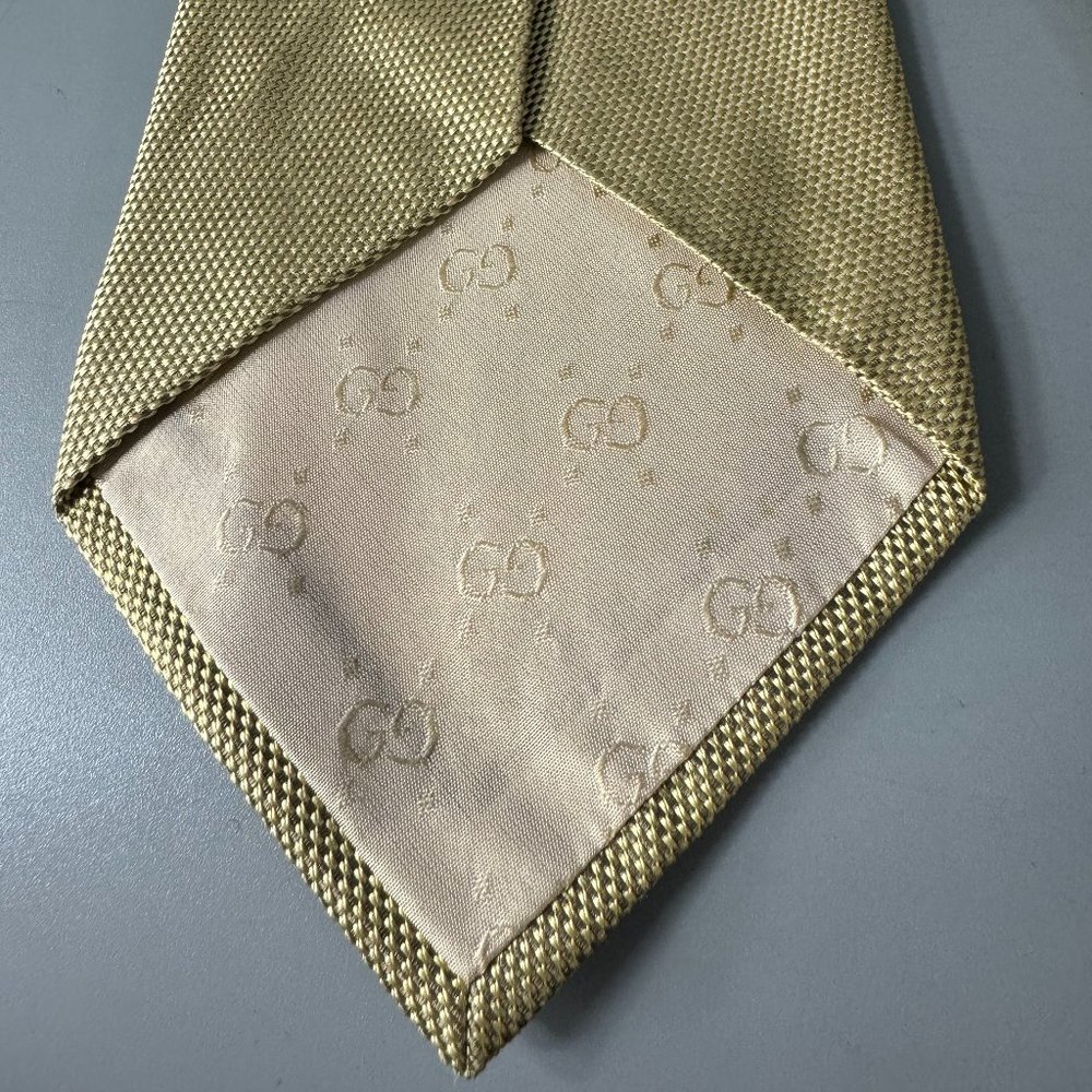Vintage Gucci Golden 100% Silk Necktie - Picture 7 of 11